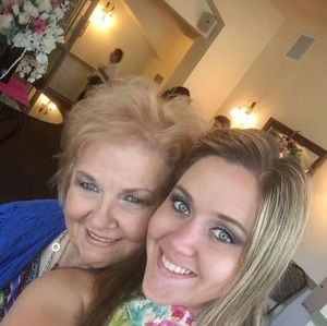 Meet your Posher, Linda